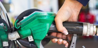 Consiliul Concurentei vrea intrarea pe piata carburantilor a marilor lanturi de hiper/supermarketuri petrol_station