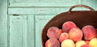 AUREL TANASE, Presedinte PRODCOM: Piersicul si caisul au fost distruse de inghet productia de fructe, a crescut
