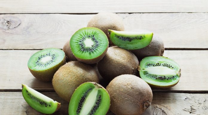 Kiwi-ul verde, primul fruct proaspăt cu afirmație de sănătate autorizată de Comisia Europeană etichete_fructe1