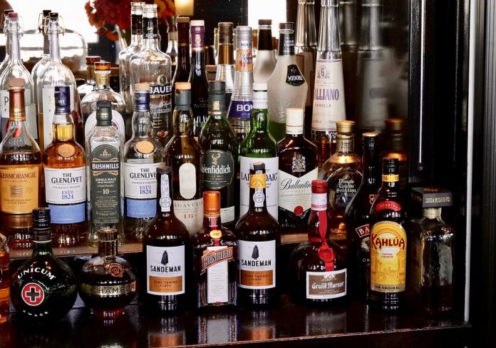 alcool băuturi