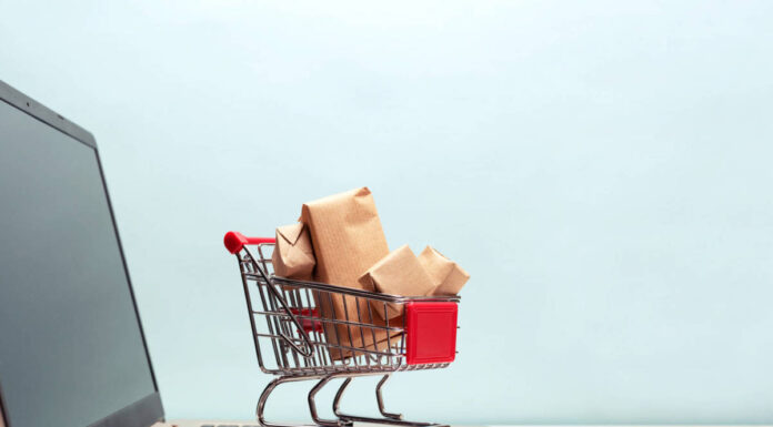 Raport global PwC: Unul din cinci consumatori a făcut zilnic cumpărături online, magazinele fizice se reinventează PwC