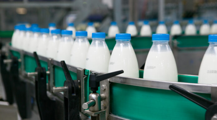 Creștere de aproape 39% a importurilor de lapte. Producția internă a crescut și ea Simultan